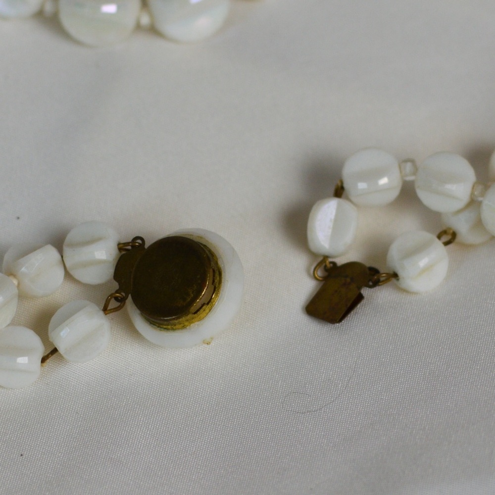 White mother of pearl vintage beads - Picture 6 of 9
